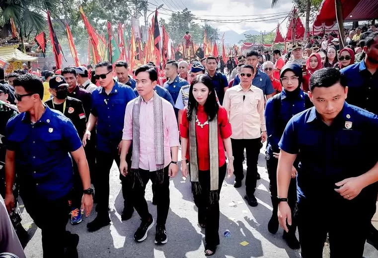 Wapres Gibran Rakabuming Raka saat berada di Singkawang, Kalimantan Barat.