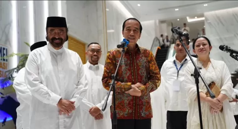 Jokowi usai buka puasa bersama dengan para elit partai politik di Nasdem Tower, Jumat, 21 Maret 2025.