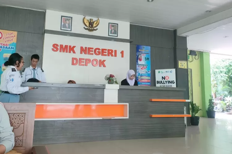 ILUSTRASI : Penampakan SMKN 1 Depok setelah ramai dugaan pungli dan beredarnya pesan suara yang mengintimidasi murid.  (ISTIMEWA)