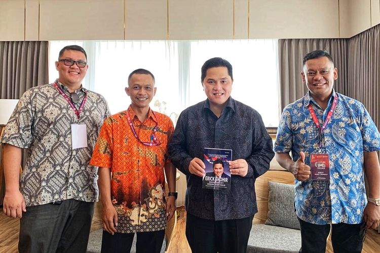 Buku Biografi Erick Thohir, Hadiah Amin Untuk Menteri BUMN Di G20 ...