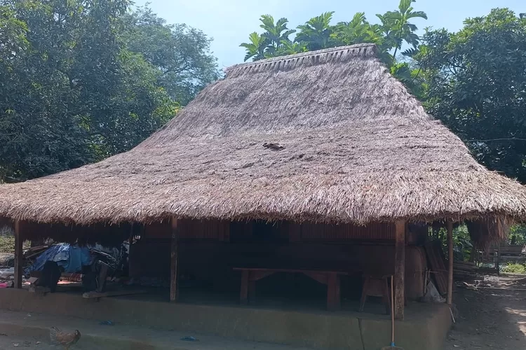 Bale Lombok: Simbol Kebudayaan dan Warisan - Sejarah dan Asal Usul Bale Lombok