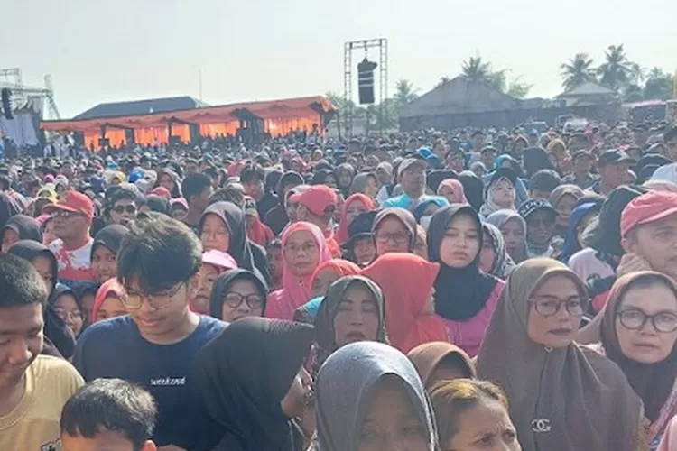 Ribuan Warga Ikuti Jalan Sehat Gebu MInang di Kota Pariaman (Kominfo Kota Pariaman)