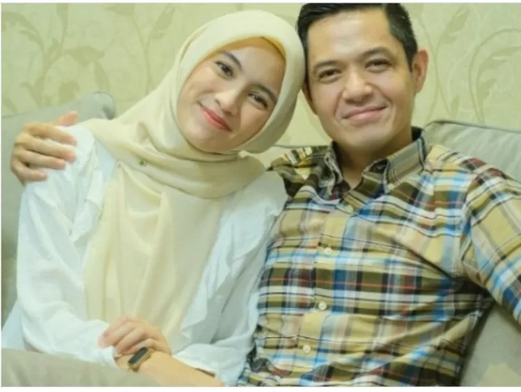 Dude Harlino sangat bahagia memiliki istri Alyssa Soebandono