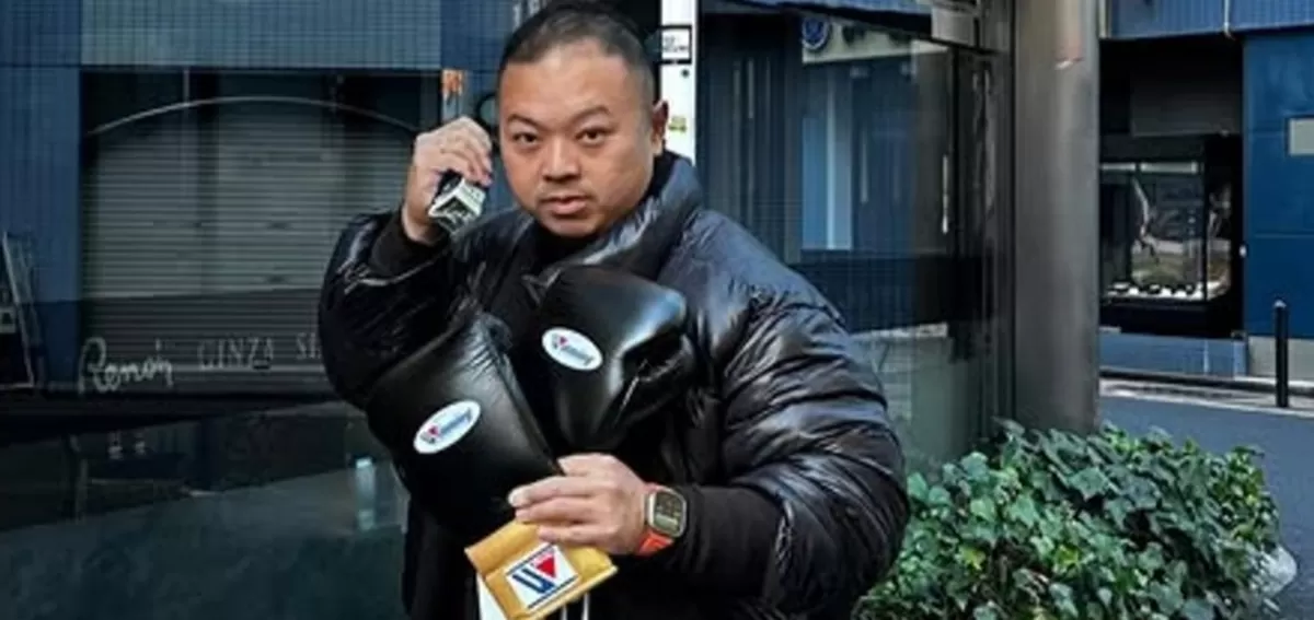 Potret Codeblu, food vlogger kontroversial yang kembali dilaporkan ke polisi atas dugaan pencemaran nama baik dan pemerasan (Instagram/codebluuuu)