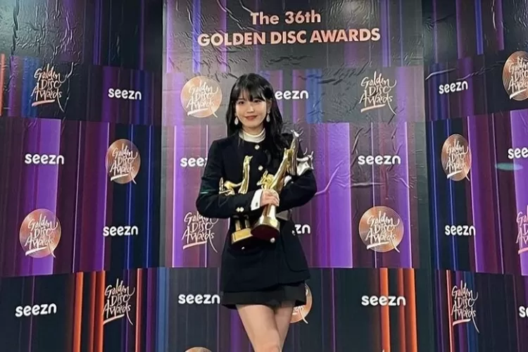 Profil IU, Peraih Daesang Golden Disc Award, Disebut-sebut Legenda Kpop Masa Kini (instagram.com/dlwlrma)