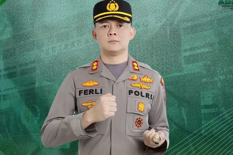 Mantan Kapolres Malang AKBP Ferli Hidayat (tangkap layar/Instagram/polresmalang_polisiadem/)