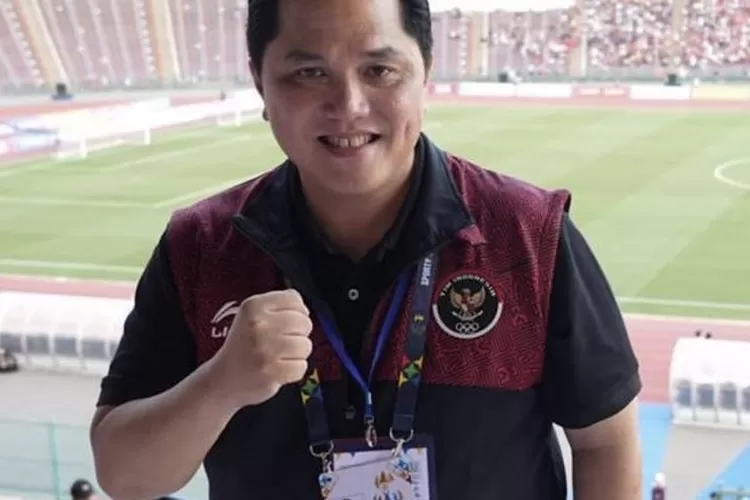 Erick Thohir saat menghadiri pertandingan Timnas Indonesia di perhelatan SEA Games Kamboja (Instagram/@erickthohir)