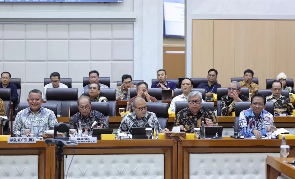 Rapat Kerja yang dihadiri Wakil Menteri UMKM Helvi Moraza dengan agenda pembahasan Rencana Kerja dan Anggaran Kementerian/Lembaga (RKA-K/L) Tahun 2026.