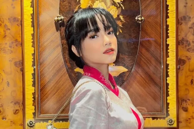 Ditipu miliaran oleh mantan manajer, Fuji berharap hak dirinya kembali (Instagram fuji.an)