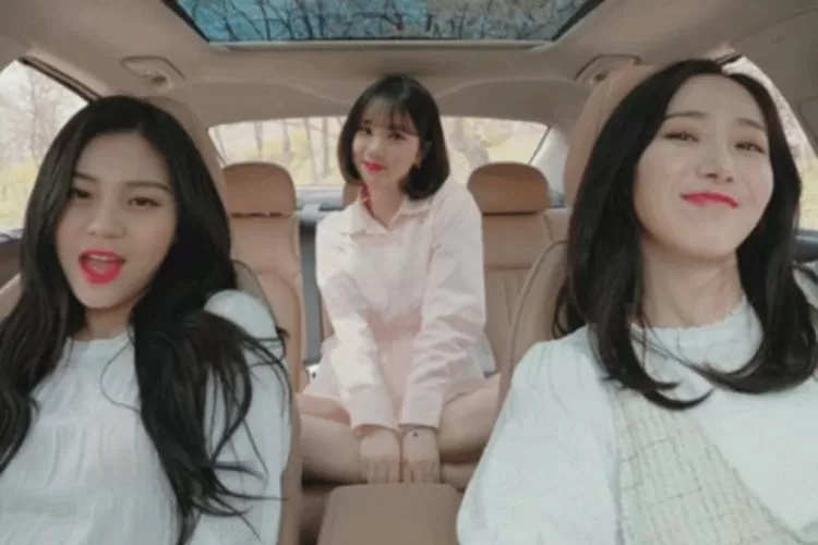 SinB, Eunha dan Umji/Twitter/@evelovemp3