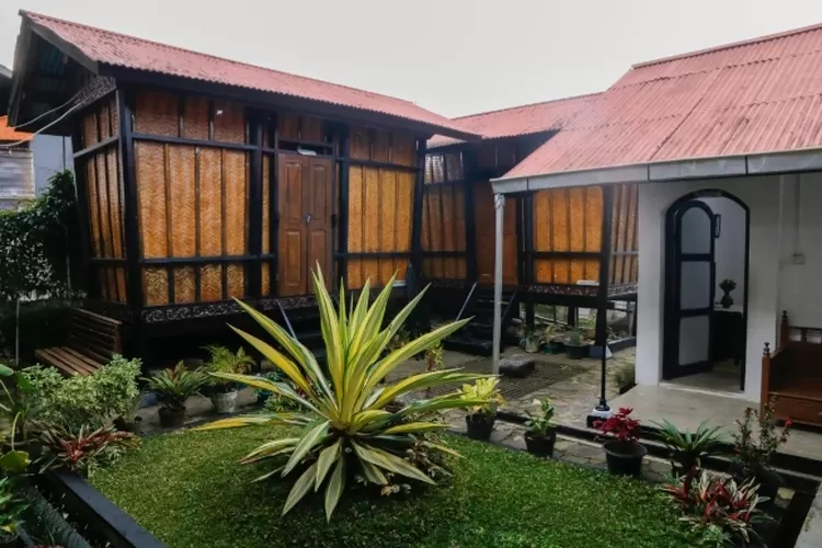 Museum Rumah Kelahiran Bung Hatta di Bukittinggi Sumatera Barat. (Indonesia Travel.)