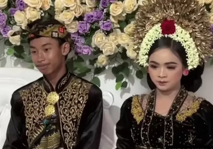 pernikahan pasangan remaja di Lombok Tengah, Nusa Tenggara Barat (NTB), menjadi sorotan publik.
