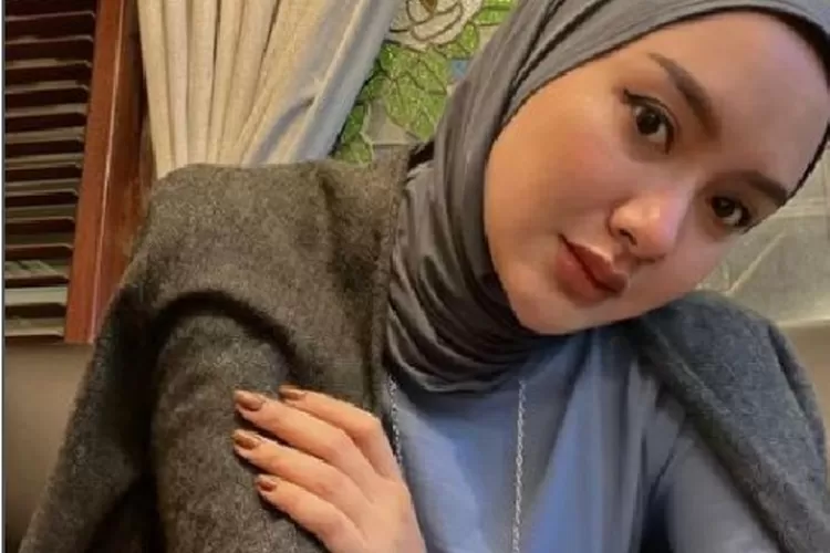 Cita Citata dibakarkan telah menikah siri dengan Didi Mahardika