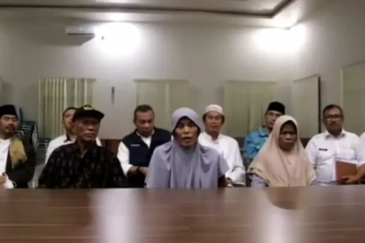 Warsa, wanita mengaku Ratu Adil meminta maaf