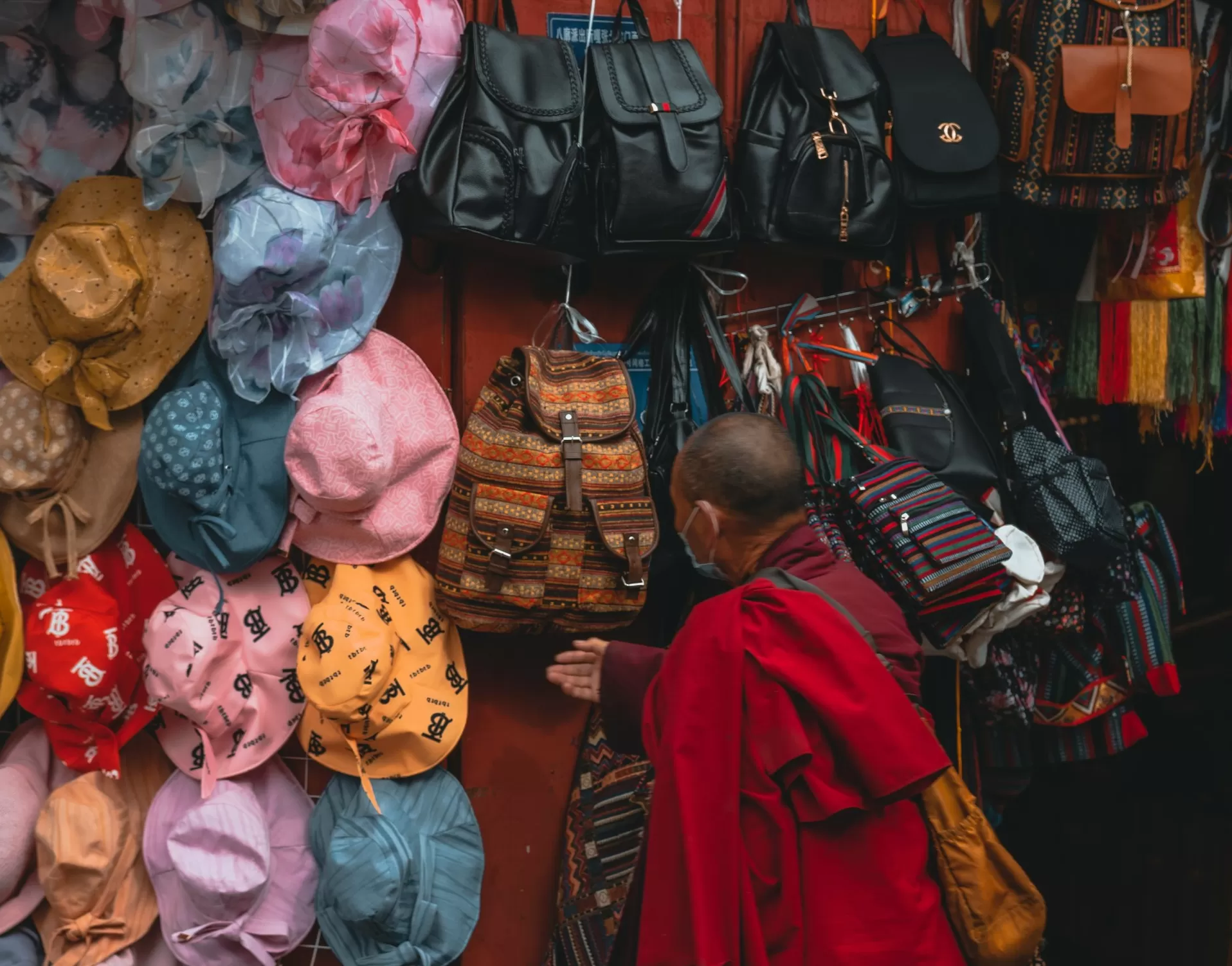 Kehidupan di Tibet. Foto: Unsplash/Aden Lao