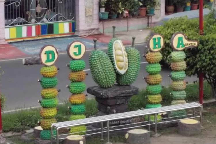 Durian Jatuhan Haji Arif