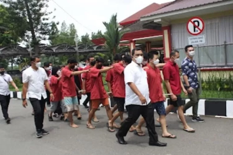 Sebanyak 14 Tersangka kasus judi online Cemara Asri, Medan, ditahan di Polda Sumut