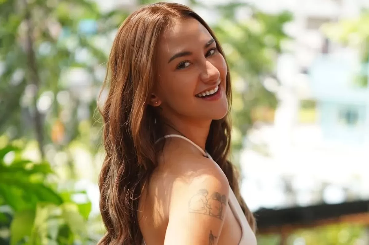 Curhatan pilu Dahlia Poland yang menyebut bahwa situasi kehidupan pernikahannya dengan Fandy Christian tidak berjalan sehat. (Instagram.com/@dahliachr)