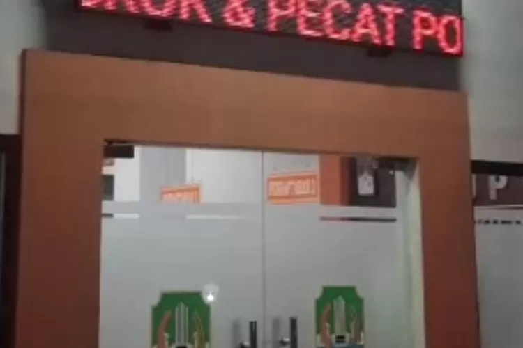 Running text di beberapa dinas Pemkot Bekasi diretas dan tampilkan kata-kata tidak baik. Pemkot Bekasi langsung ambil tindak lanjut. (Pemkot Bekasi)