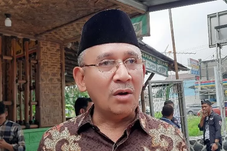 Wakil Ketua DPRD Jawa Barat Achmad Ru'yat menanggapi pelantikan Pj Gubernur Jawa Barat Bey Machmudin. (Imam/Metropolitan)