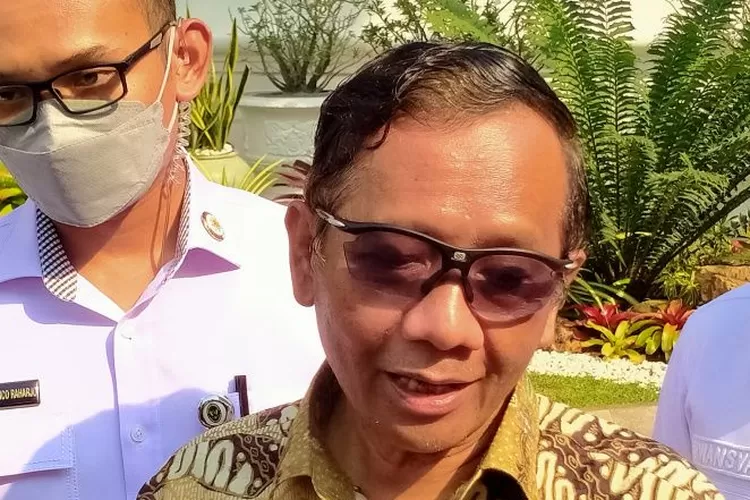 Menteri Koordinator Bidang Politik, Hukum, dan Keamanan (Menko Polhukam) Mahfud MD saat ditemui di Istana Kepresidenan Jakarta, Senin (8/8/2022).  (ANTARA/Gilang Galiartha)