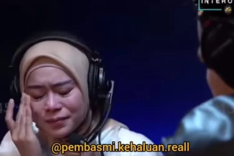 Lesti Kejora curhat sambil nangis takut dikhianati. (Foto: tangkapan layar instagram @lambegosiip)