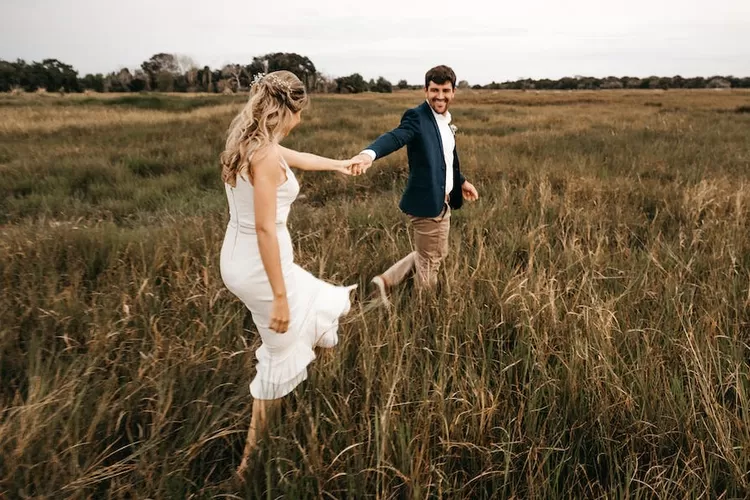 Ini dia tanda orang yang mudah kena pelet atau guna-guna kiriman (Pexels/ Jonathan Borba)