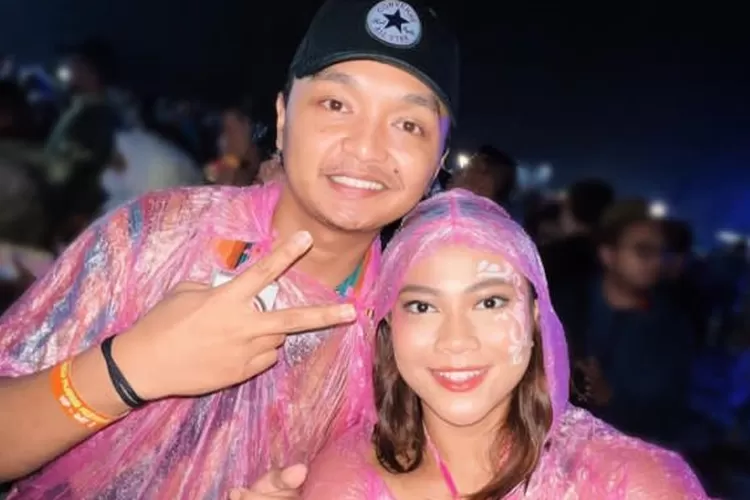 Hanum Mega dan suaminya (Sumber: Instagram)