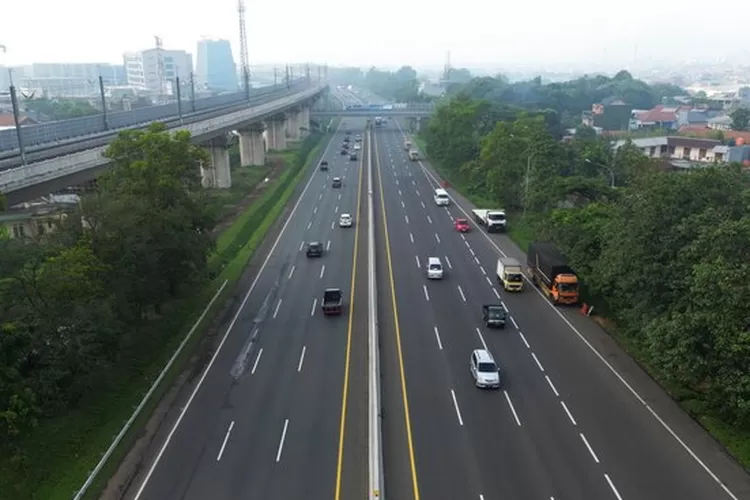 Ini dia kisah mistis dan seram dari jalan Tol Cipularang (Freepik/ ponipunia)