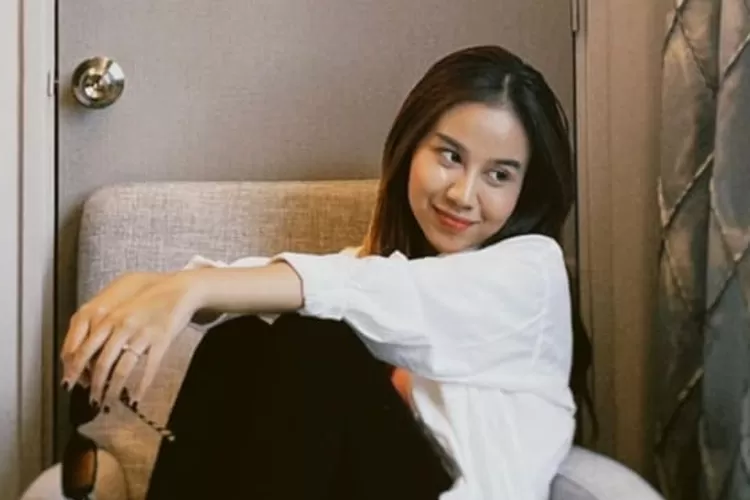 Mayang lakukan operasi plastik hidung, datang untuk lepas perban (Instagram @mayaang.lucyaana)