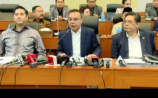 Wakil Ketua DPR, Sufmi Dasco Ahmad menjelaskan rapat revisi UU TNI di Hotel Fairmont, Jakarta.