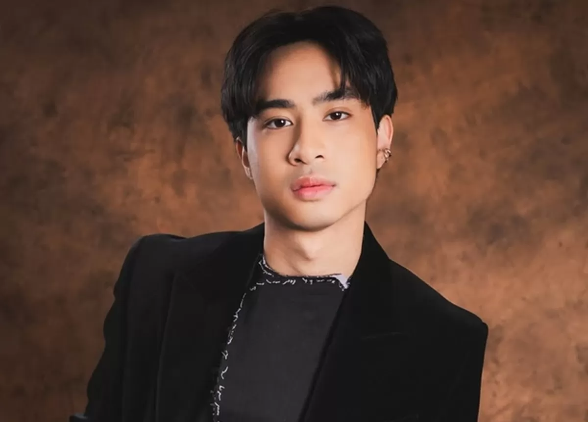 Potret Devano, putra Iis Dahlia yang memutuskan untuk tak lagi gunakan Danendra untuk nama panggungnya di dunia hiburan (Instagram/iamdevano)