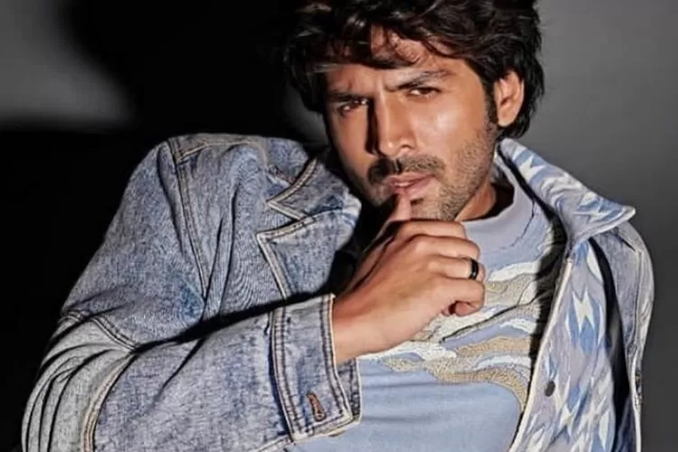 Kartik Aaryan.