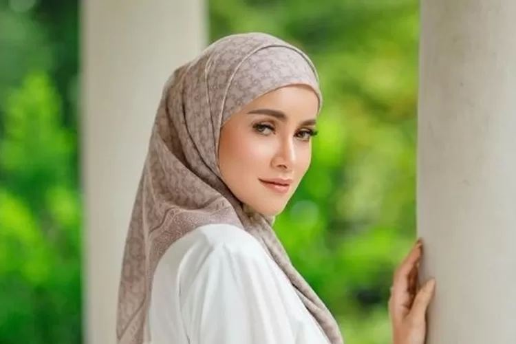 Olla Ramlan baru-baru ini dijodohkan dengan Ari Wibowo (Instagram @ollaramlan)