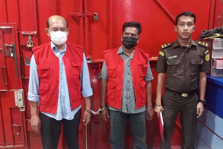 Mantan Kabag Umum DPRD Deli Serdang dan Kabid PBB Bappeda Ditahan Kejari Disangkakan Korupsi Penerimaan Pajak (Realitasonline.id/ ZUL)