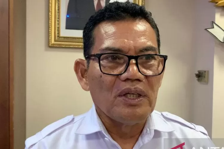 Ketua Panitia Pelaksana Liga 3 Sumbar, Yulius Dede ( ANTARA/Mario Sofia Nasution)