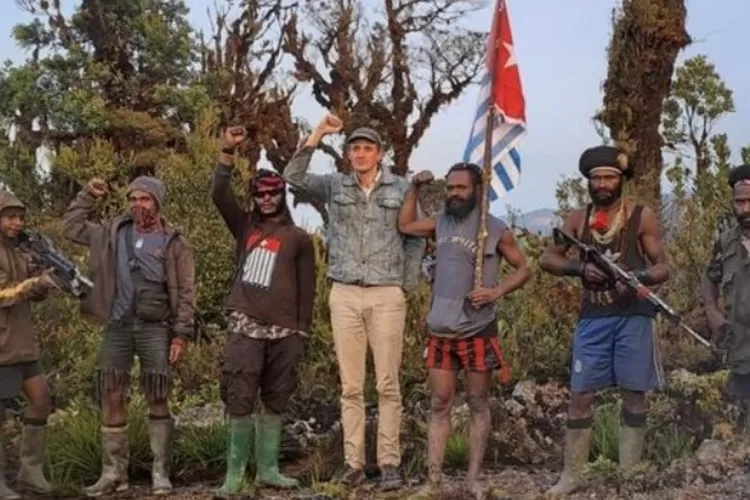 Ilustrasi. KKB Papua meminta barter Pilot Susi Air Kapten Philips Mark Mahrtens dengan amunisi dan senjata  (Istimewa)