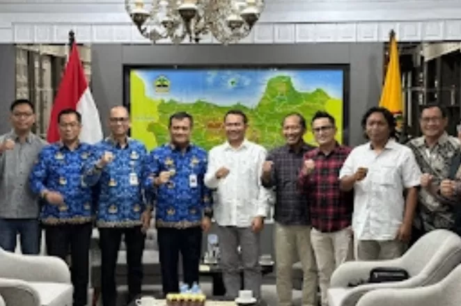 Jaringan Pemimpin Redaksi (JPP) Promedia Jawa Tengah melakukan audiensi dengan Gubernur Jawa Tengah, Ahmad Luthfi.