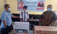 Anggota DPRD Garut Berikan Doorprize untuk Siswa yang Mengikuti Vaksinasi Covid-19