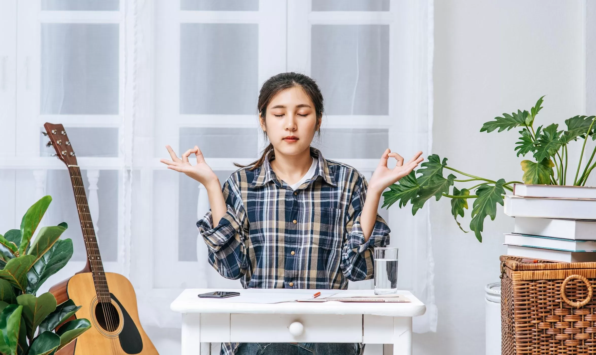 Ilustrasi menenangkan diri (Foto:freepik/jcomp)