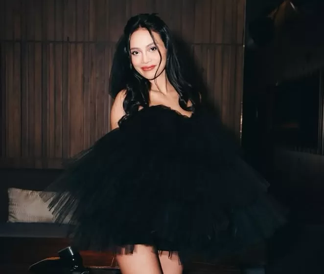 Aktris sekaligus model Erika Carlina membuat pengakuan mengejutkan dalam podcast bersama Deddy Corbuzier yang tayang Jumat (18/7/2025).