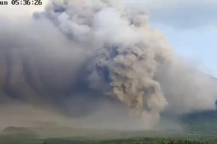Akibat erupsi Gunung Semeru, ribuan warga mengungsi serta beberpa desa terdampak APG (bpnb.go.id)