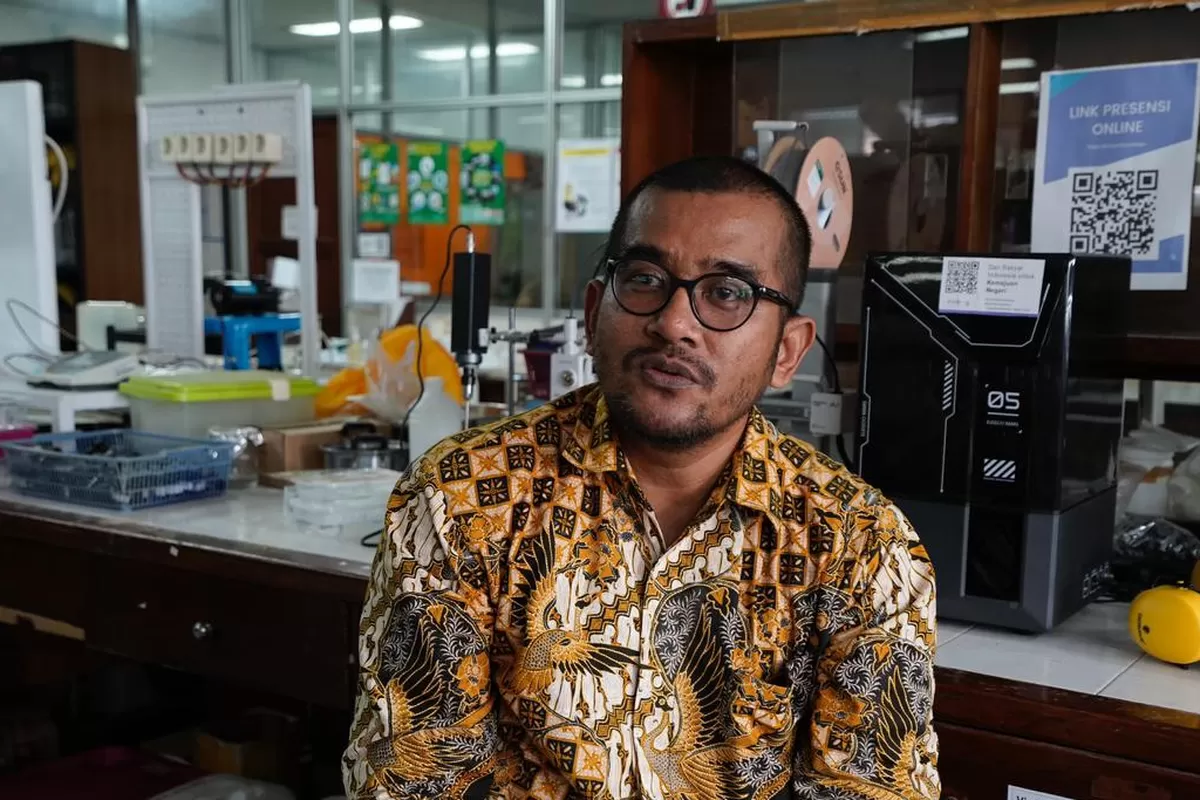 Prof. Dr. Eng. Himawan Tri Bayu Murti Petrus, S.T., M.Eng., seorang guru besar di Departemen Teknik Kimia, Fakultas Teknik UGM (Doc. Humas UGM)