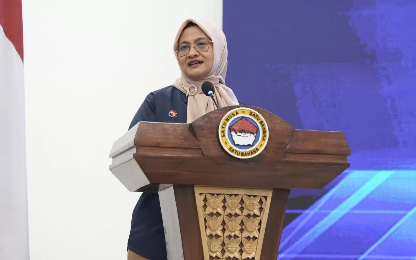 Direktur Utama Telkom Dian Siswarini saat memberikan sambutan pada acara peresmian Digital Lab Telkom di SMA Taruna Nusantara Kampus Cimahi, pada Senin (20/10).