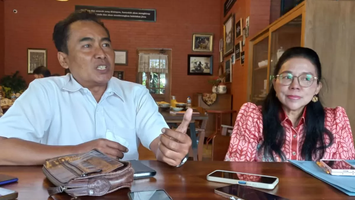 Paparan Asep Suherman, menegaskan kemenangan hukum kliennya Retno Sudiyanti